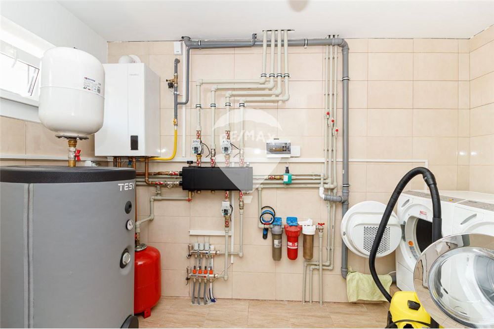 Residential House Chisinau, Moldova Moldova 105600400446 , RE