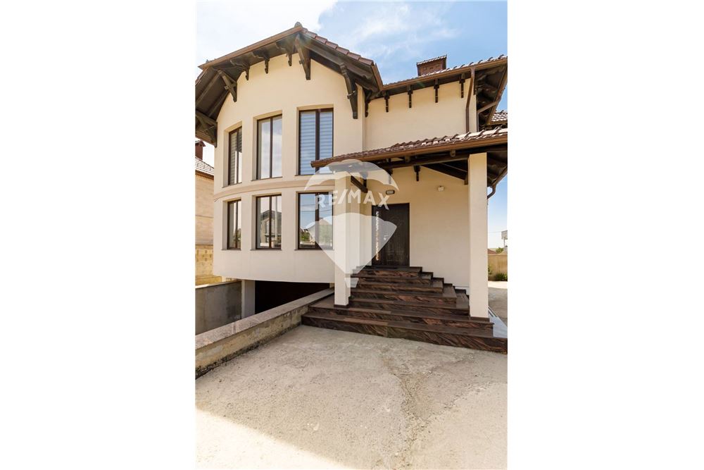 Residential House Chisinau, Moldova Moldova 105600400446 , RE