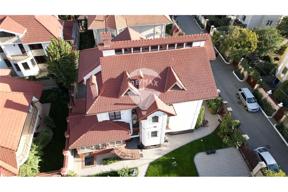 Residential House Chisinau, Moldova Moldova 105600302160 , RE