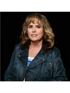 Julie Gardner, GRI, MRP - RE/MAX North - San Antonio