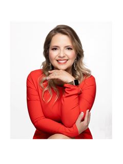 Gina Sears - RE/MAX Elite