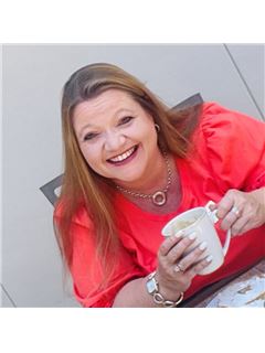 Crystal Green - RE/MAX North - San Antonio
