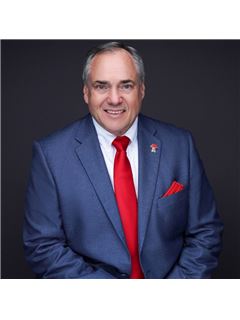Associate - Mac McFarland - RE/MAX Elite