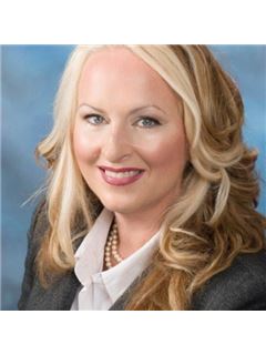 Holly Stovall - RE/MAX Home and Ranch