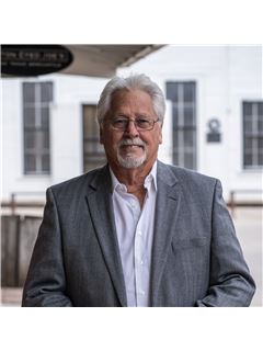 Rodney DeCoux - RE/MAX Go