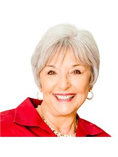 Gayle Hood - RE/MAX Elite