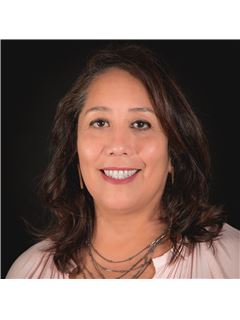 Anna M. Esparza - RE/MAX North - San Antonio