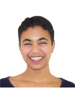 Tana Juepner - RE/MAX Professionals