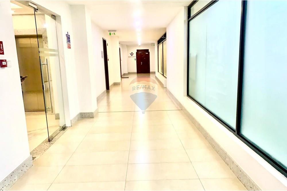 Kancelárske priestory - Na prenájom - Westlands - IMG-20250815-WA0025.jpg - 106003100-219