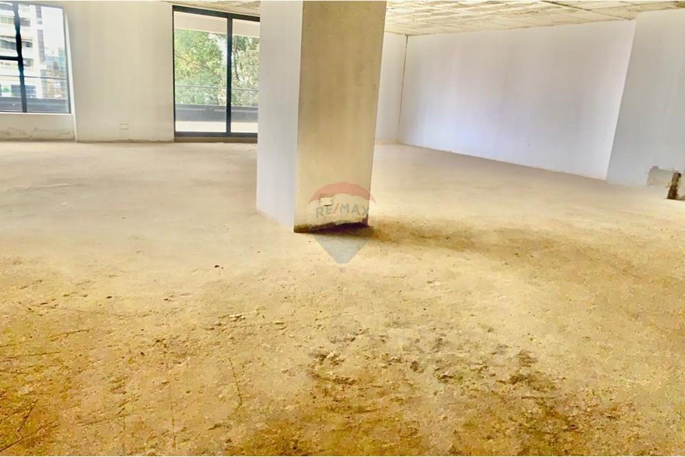 Kancelárske priestory - Na prenájom - Westlands - IMG-20250815-WA0032.jpg - 106003100-219