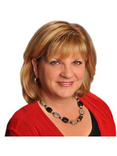 Susan Lucky Smith - RE/MAX DFW Associates IV