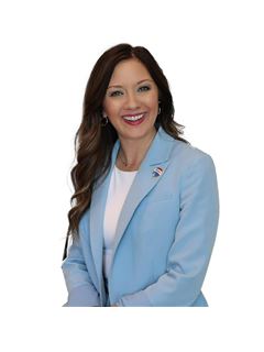 Fallon Snyder - RE/MAX Elite Group