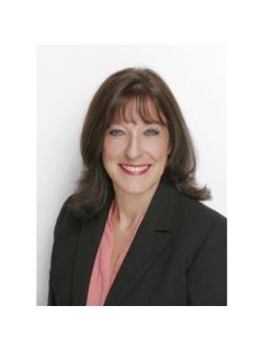 Solinda Jones - RE/MAX DFW Associates IV