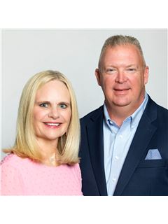 Angie M. Yocum - RE/MAX DFW Associates IV