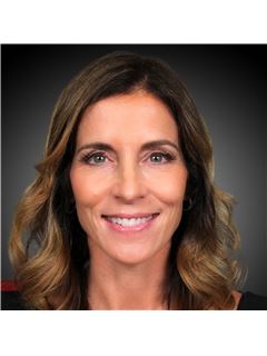 Cindy Kindsvater - RE/MAX DFW Associates V