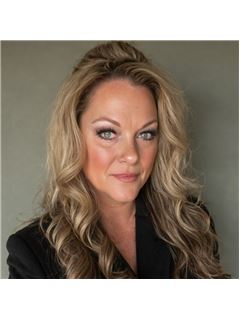 Tammy R. Lowe - RE/MAX DFW Associates V