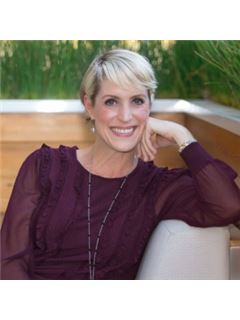 Cindy Bogle - RE/MAX DFW Associates V