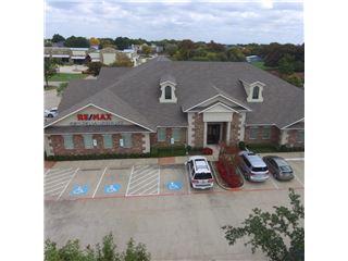 Office of RE/MAX DFW Associates IV - Flower Mound