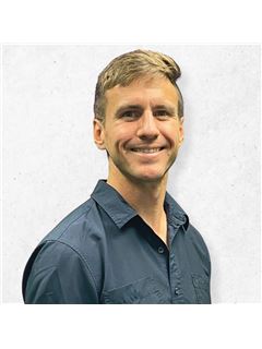 Connor McCurrie - RE/MAX Preferred Associates