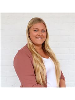 Tori Smith - RE/MAX Preferred Associates