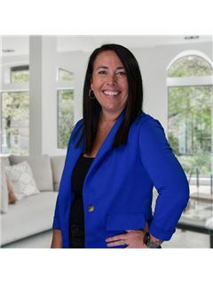 Lauren Gedman - RE/MAX Preferred Associates
