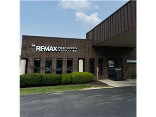 Office of RE/MAX Preferred Associates - Maumee