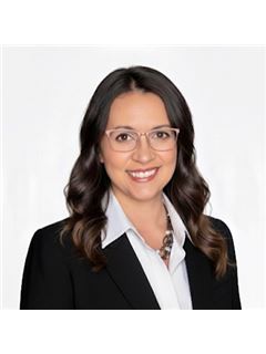 DiAnita White - RE/MAX 1st Choice