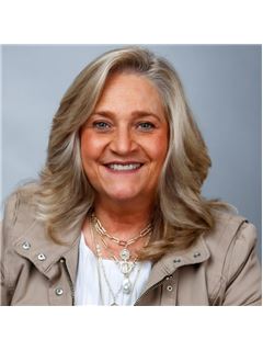 Carol L. Hirst - RE/MAX Central