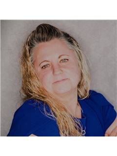 Jaime Leggett - RE/MAX Elite Services