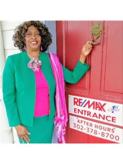 Jean Dowding - RE/MAX 1st Choice