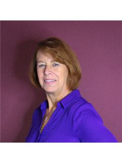 Associate - Cynthia L. Brewer - RE/MAX 1st Choice