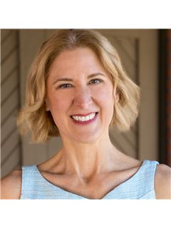 Jill Gagliano - RE/MAX SmartHub Realty