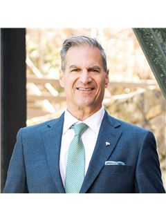 Christopher T. Hanna - RE/MAX Real Estate