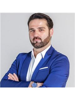 Max Muradov - RE/MAX Evolved