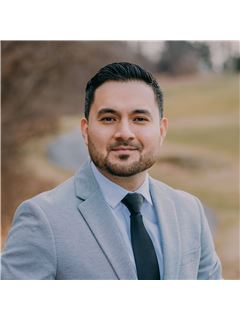 Luis Martinez - RE/MAX 1st Advantage -The Cara Sheaffer Group