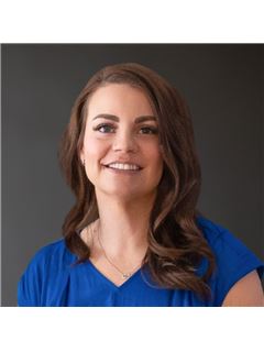 Nicole Ingerson - RE/MAX Advantage Realty