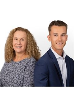Susan A. Fitzwater - RE/MAX 1st Choice