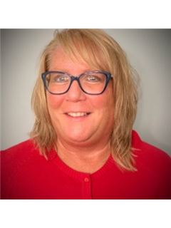 Jackie Bettinger - RE/MAX Alliance