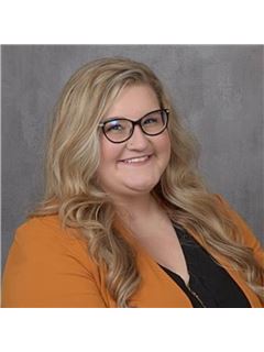Shelley Liggett - RE/MAX Heritage