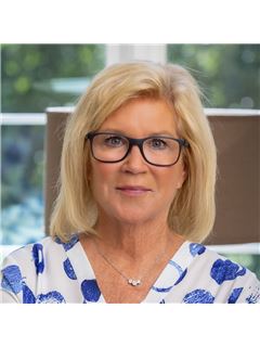 Susan Ellis - RE/MAX Lake of the Ozarks