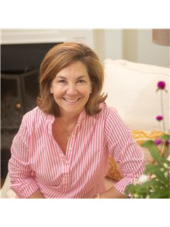 Debbie Staab - RE/MAX Premier Realty
