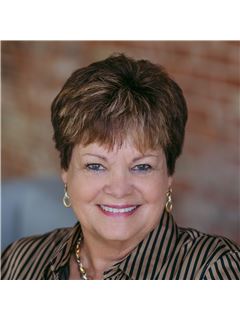 Donna K. Neil - RE/MAX Boone Realty