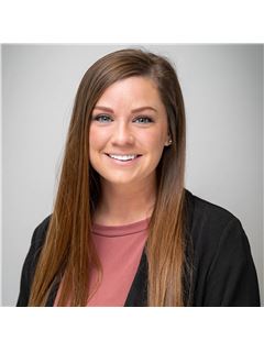 Kayla Muehlebach - RE/MAX Boone Realty