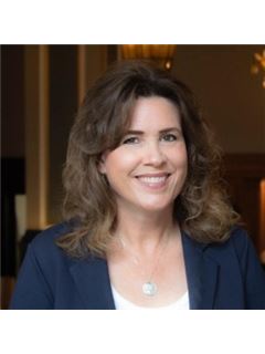 Heidi Barnhouse - RE/MAX Boone Realty