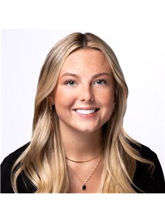 Zoe Atkinson - RE/MAX Lake Of The Ozarks