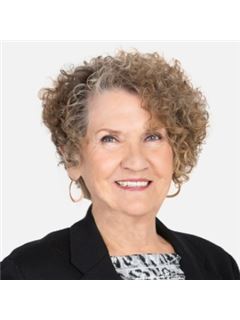 Broker/Owner - Helen M. Riggins - RE/MAX at the Lake