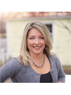Jenny Lorenz-Rudkin - RE/MAX Boone Realty