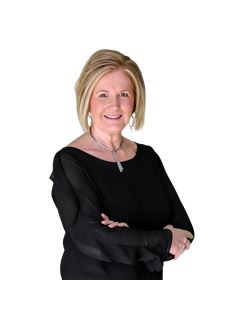 Stacy Graves - RE/MAX Lake Of The Ozarks