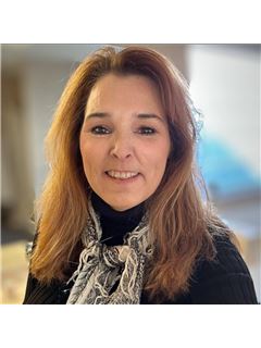 Mary Beth LaCroix - RE/MAX Premier Realty
