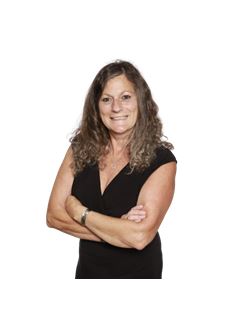 Laura Moreland - RE/MAX Lake Of The Ozarks